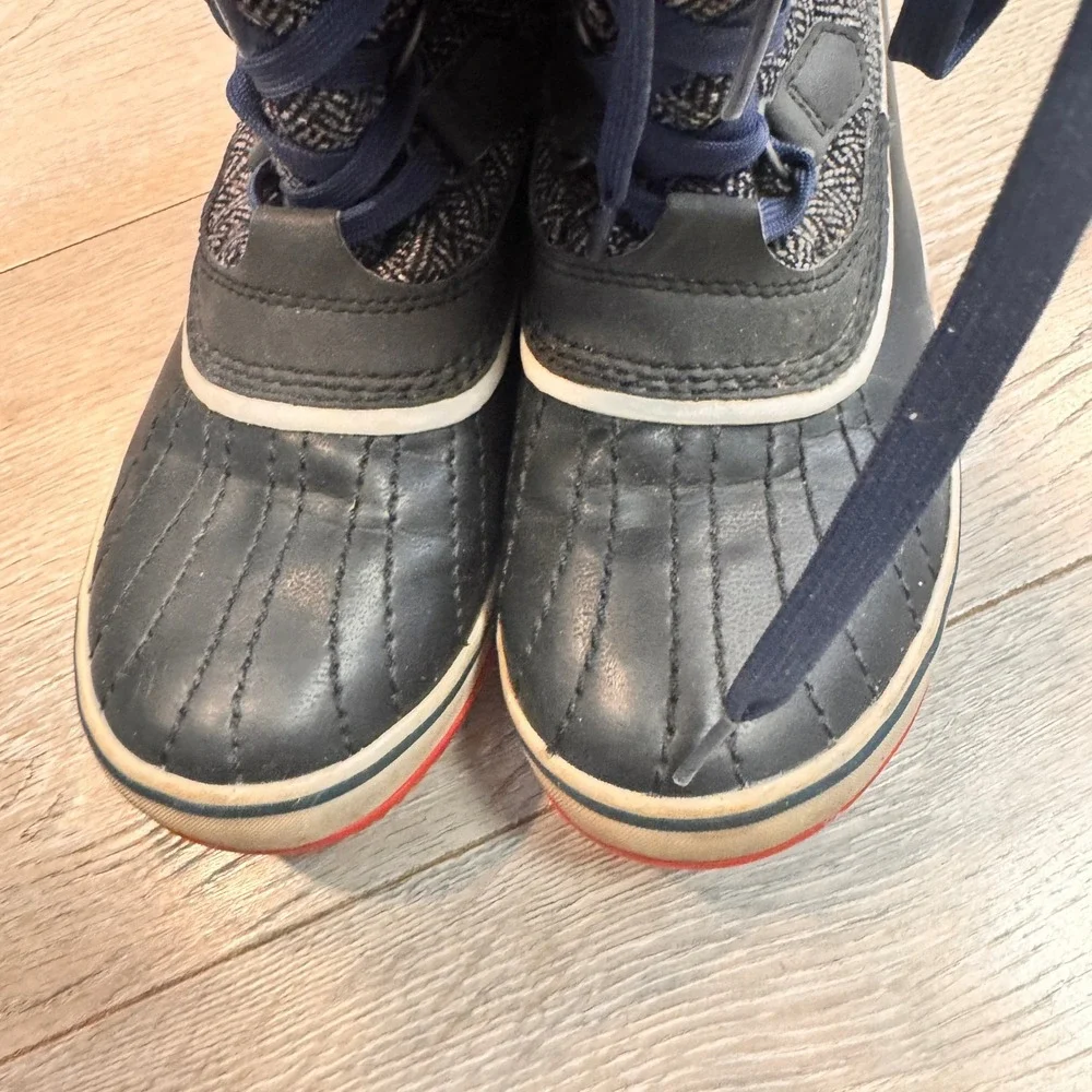Sorel Tivoli High Nocturnal Winter Snow Boots Waterproof Lined Warm Size 6.5‎